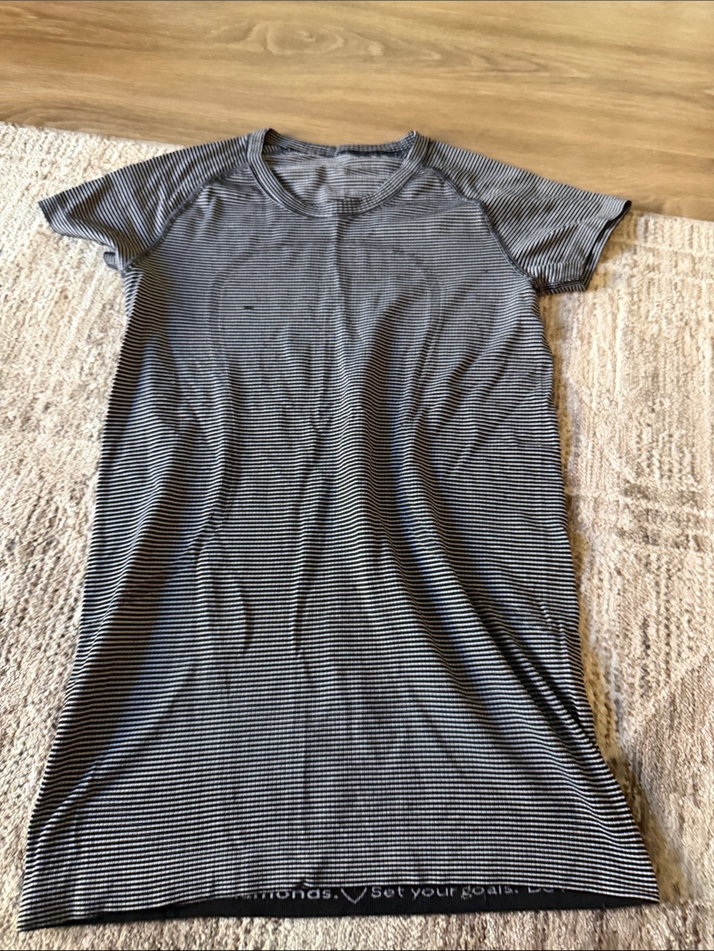 Women’s Striped Crew Neck Shirt - Black & White